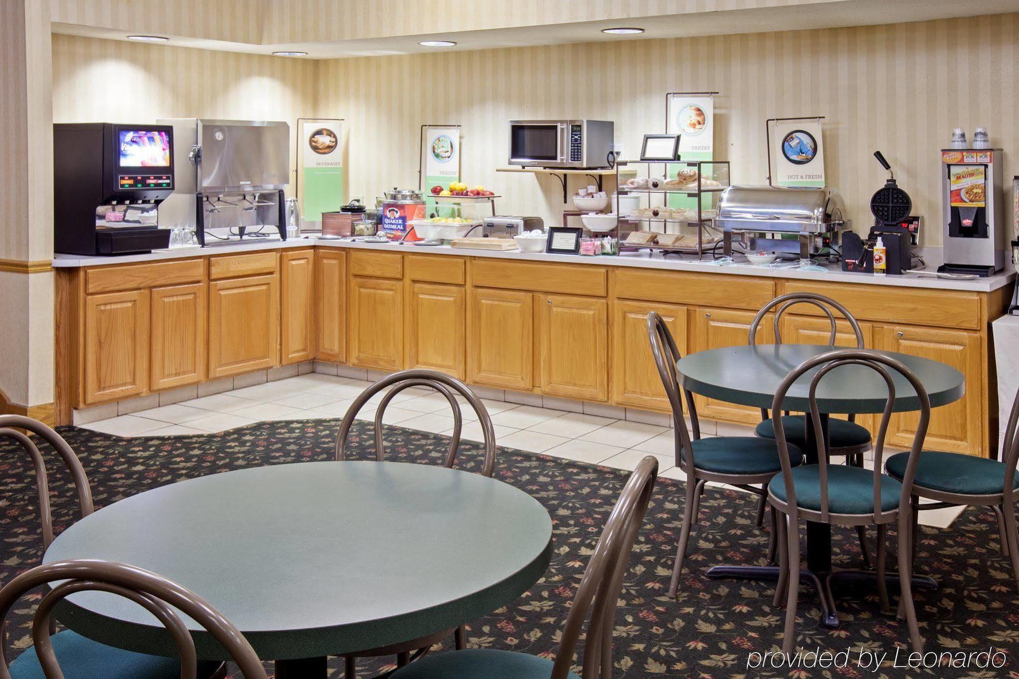 Hotel Baymont By Wyndham Mishawaka South Bend Area Exterior foto