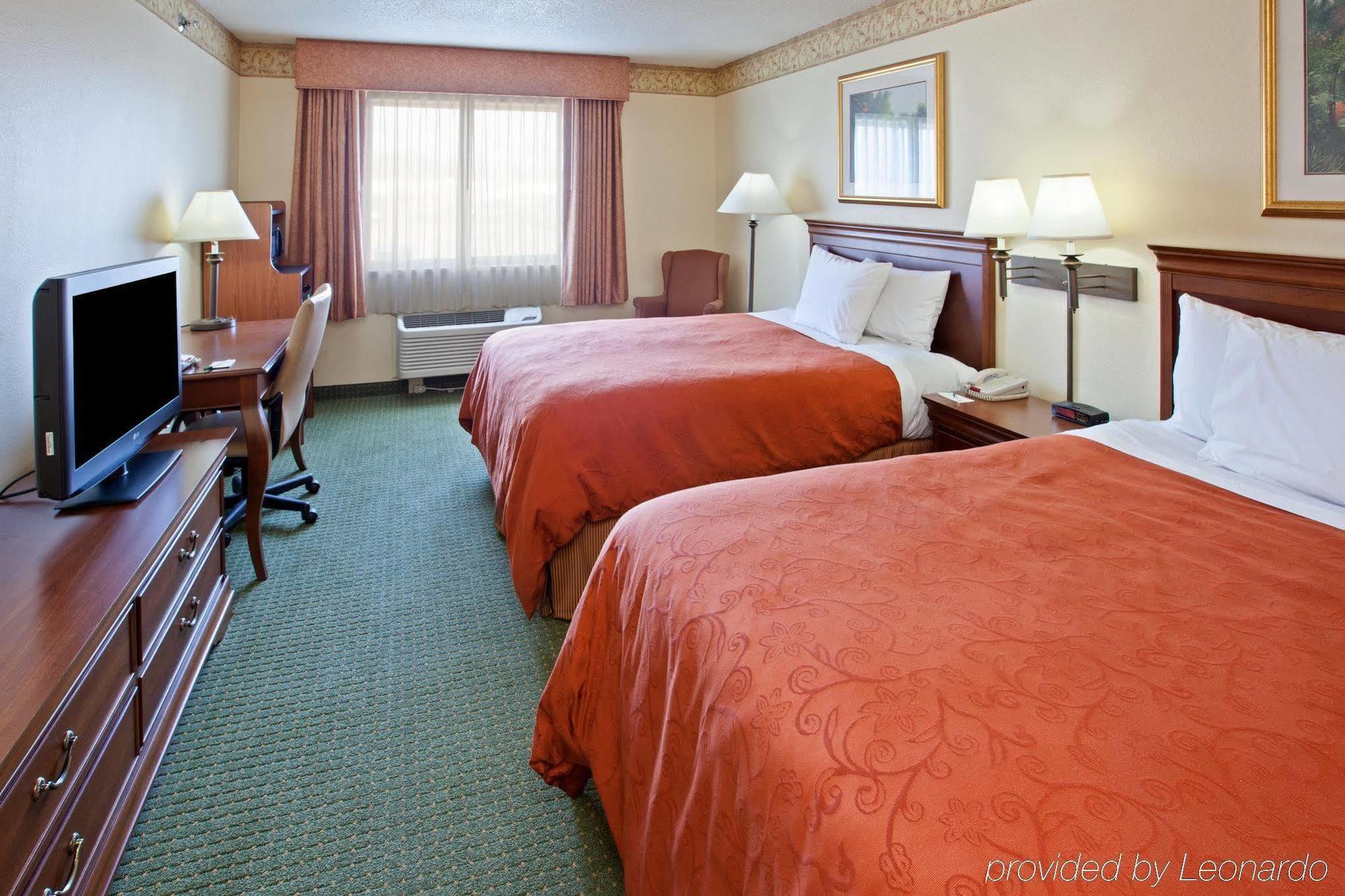 Hotel Baymont By Wyndham Mishawaka South Bend Area Exterior foto