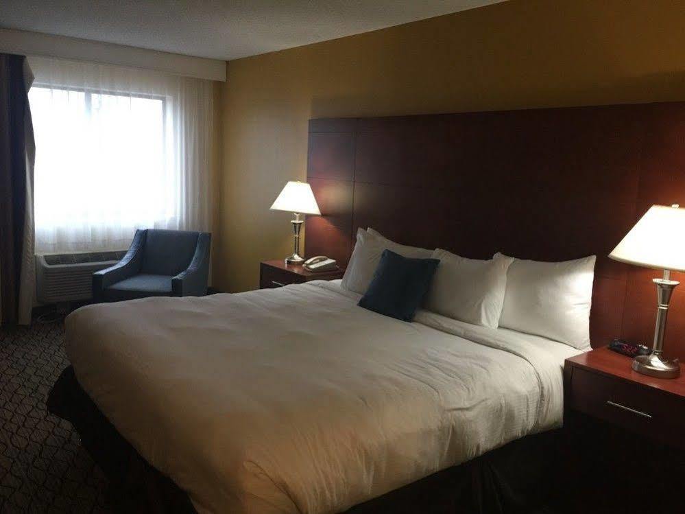 Hotel Baymont By Wyndham Mishawaka South Bend Area Exterior foto